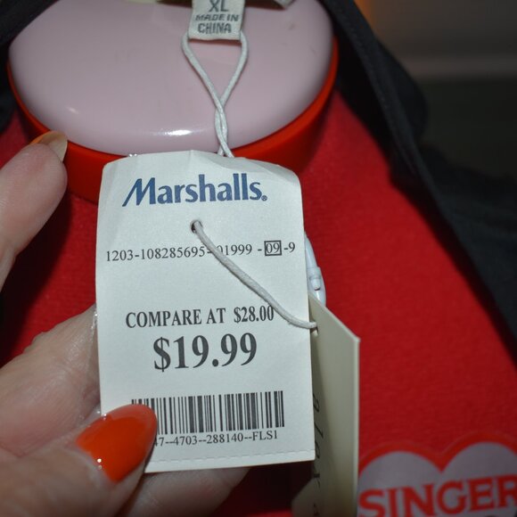 blouse - Picture 7 of 7